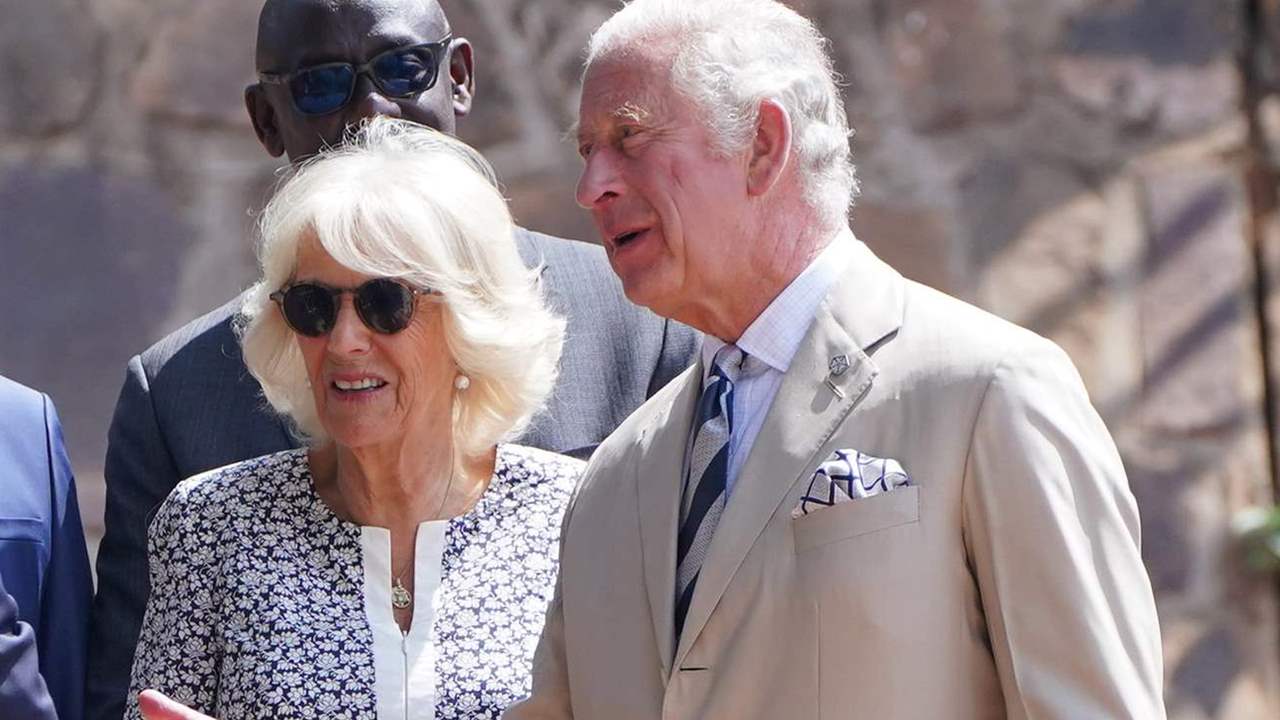 El príncipe Carlos y Camilla Parker, en Ruanda: su nuevo paso al frente tras el Jubileo