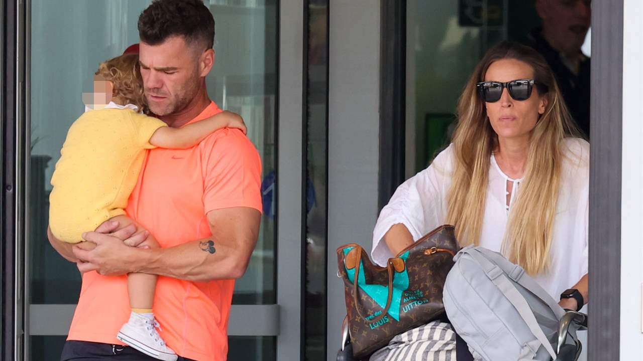 Fonsi Nieto y Marta Castro disfrutan de unas vacaciones familiares en Ibiza tras romper
