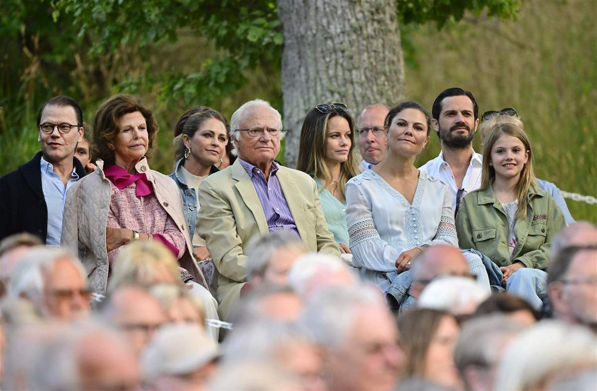 La familia real de Suecia durante un concierto en Estocolmo.