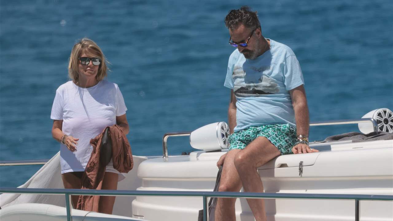 Jaime de Marichalar en Ibiza junto a Susana Uribarri
