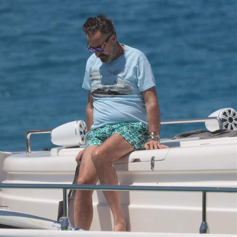 Jaime de Marichalar disfruta de sus vacaciones en Ibiza junto a Susana Uribarri y otros amigos