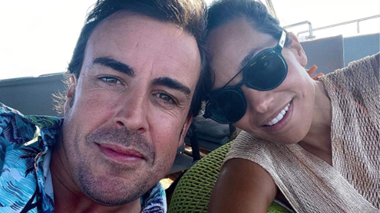 Fernando Alonso y Andrea Schlager en sus primeras vacaciones de verano juntos