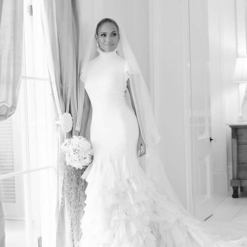 La manicura de novia perfecta de Jennifer López que es tendencia este 2022