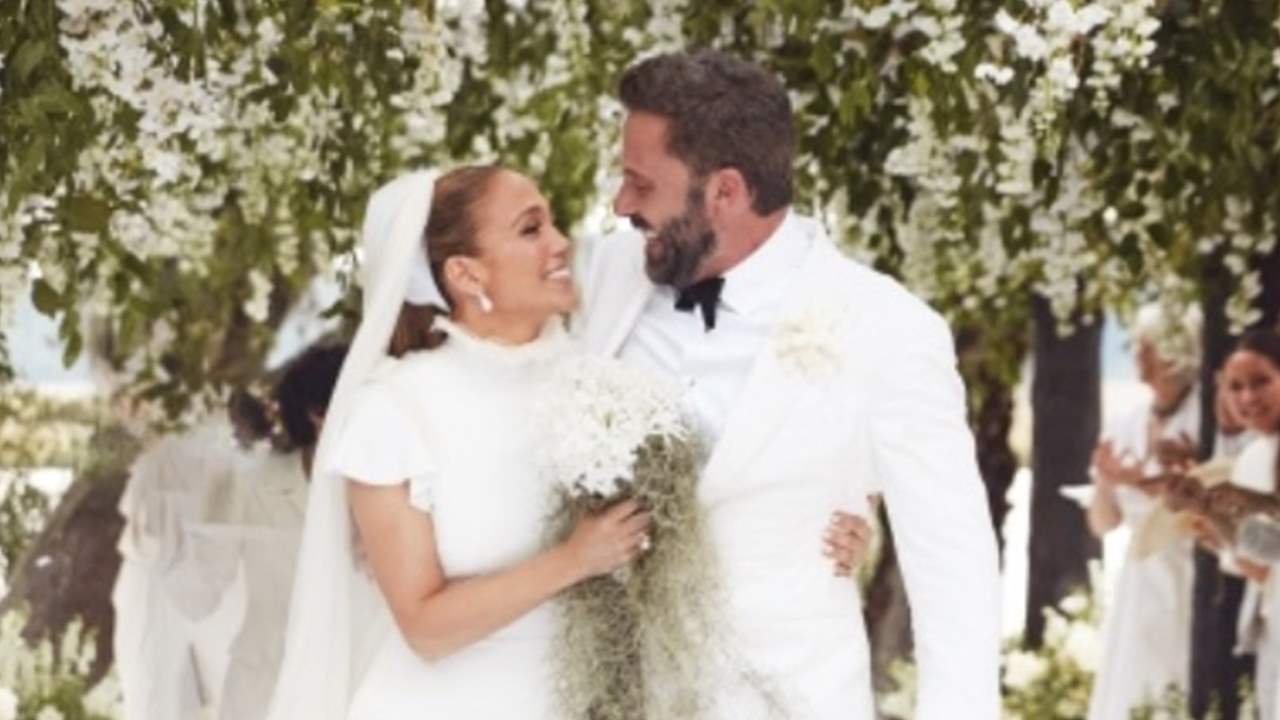 Jennifer López, pletórica, revela los detalles más desconocidos de su boda con Ben Affleck: "Fue un sueño del que no quería despertar"