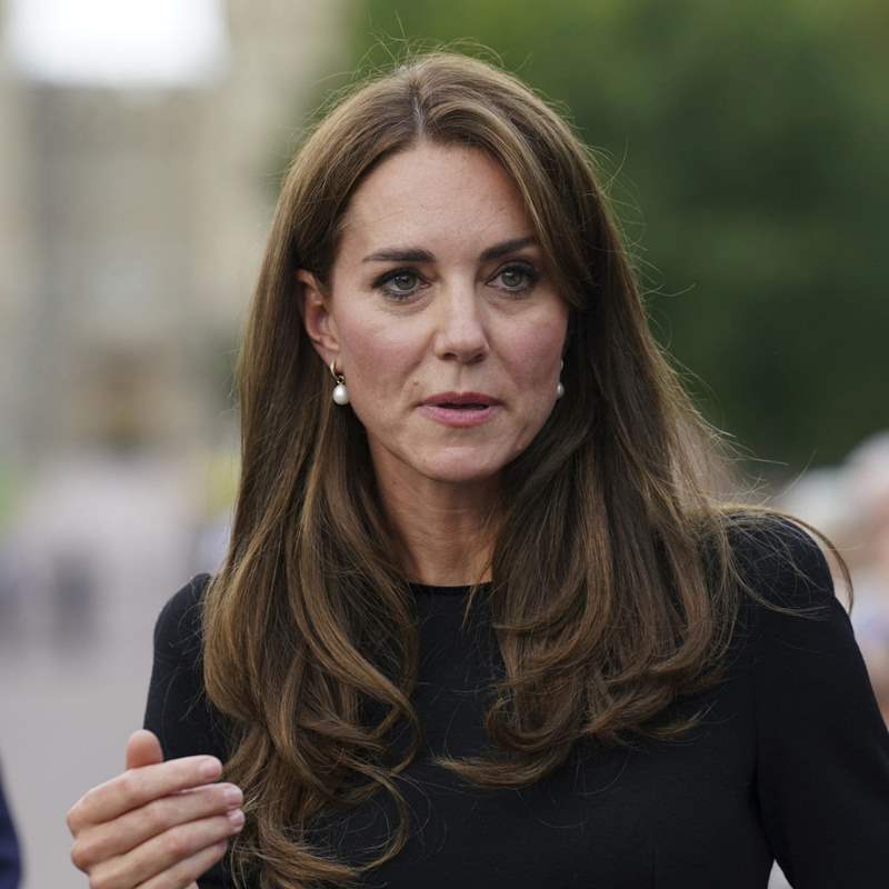 Kate Middleton incluye un guiño a Lady Di en su look para el cortejo fúnebre de Isabel II