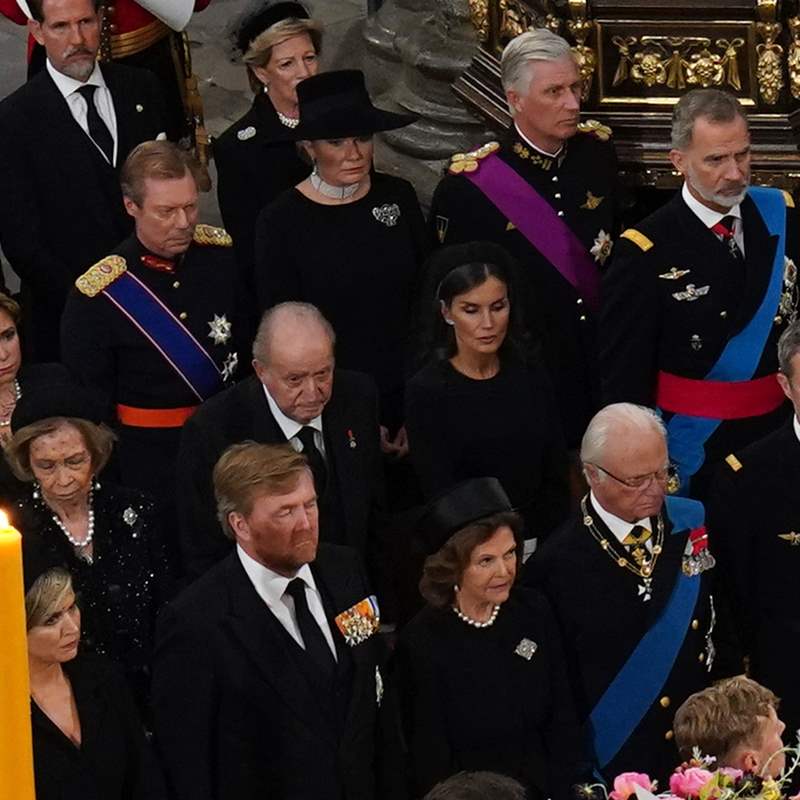 Los reyes Felipe y Letizia, el rey Juan Carlos y la reina Sofía, juntos, protagonizan la imagen más buscada