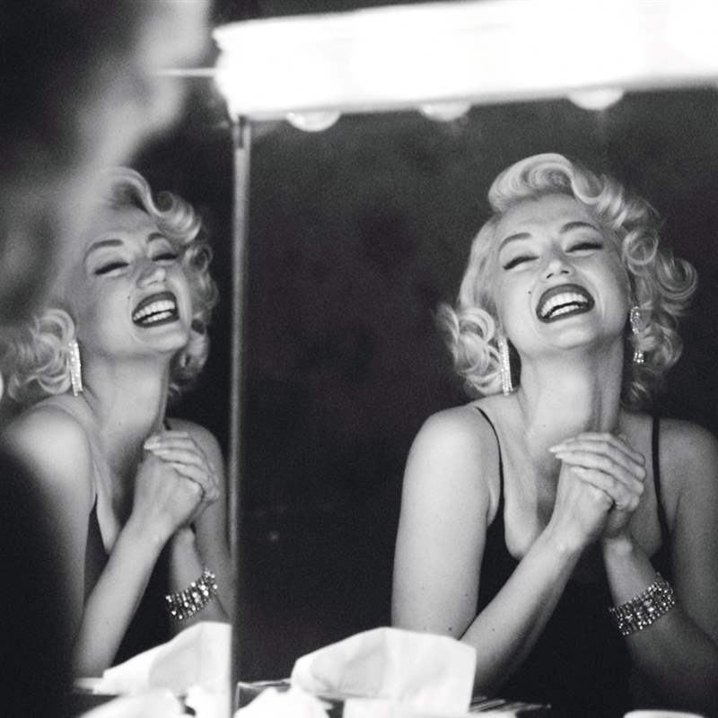 Cómo conseguir el rubio platino de Ana de Armas como Marilyn Monroe en Blonde