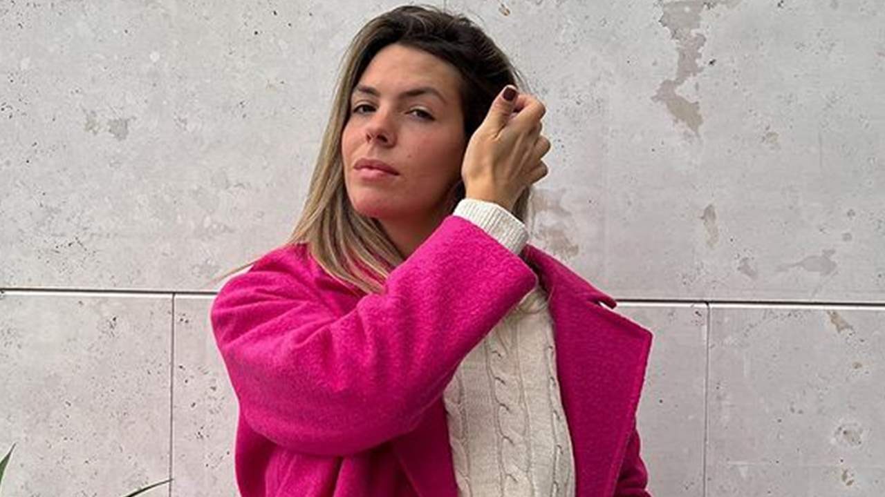 Laura Matamoros hace viral el abrigo de paño de Primark más calentito y favorecedor para este otoño-invierno
