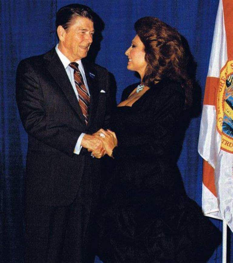 Rocío Jurado y Ronald Reagan