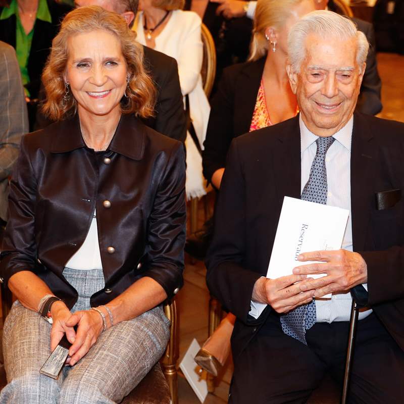 Mario Vargas Llosa sufre un lapsus con la infanta Elena al llamarla princesa Leonor en público 