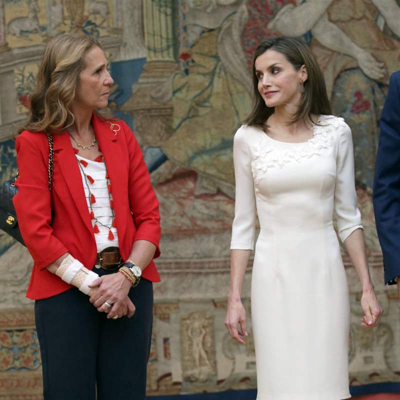 El gesto de la reina Letizia que dinamitó su relación con la infanta Elena (y acabó con su paciencia)