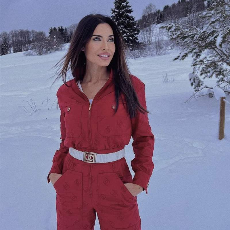 Pilar Rubio, con un carísimo conjunto de Chanel de casi 10.000 euros con el que ha lucido tipazo en la nieve