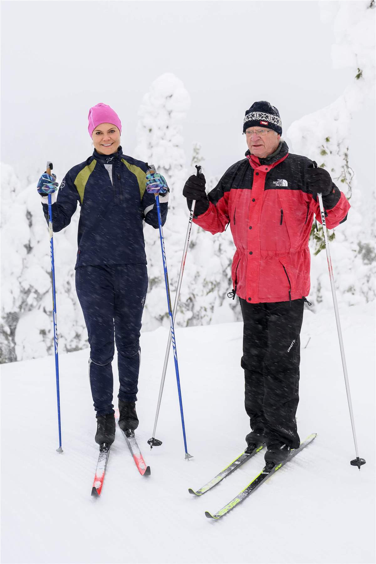 La princesa Victoria de Suecia y el rey Gustavo hacen las paces esquiando