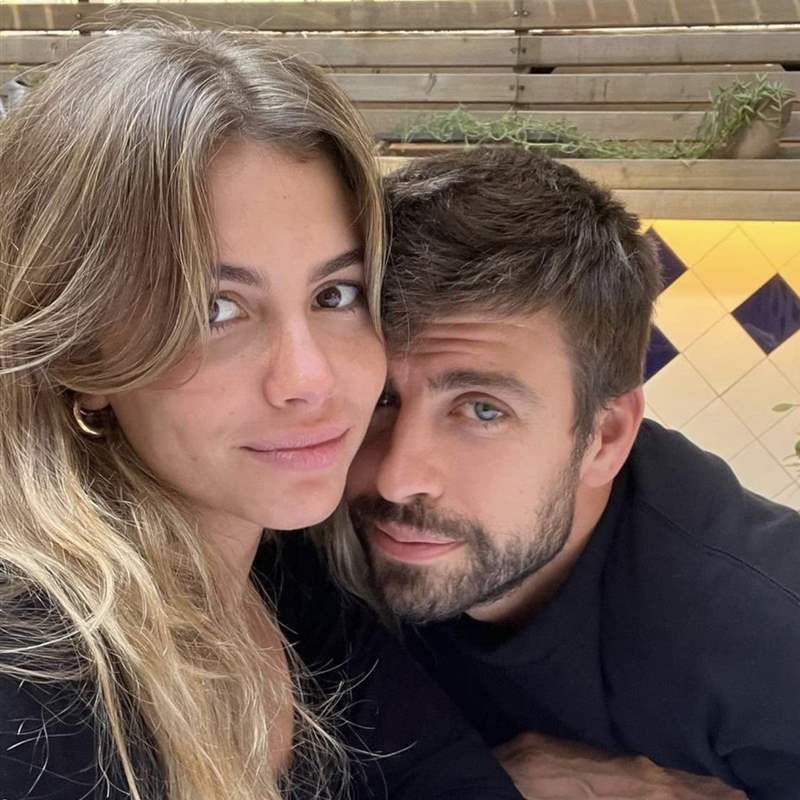 Pelea, besazos y espinillas: Gerard Piqué y Clara Chía al natural durante su último plan de pareja