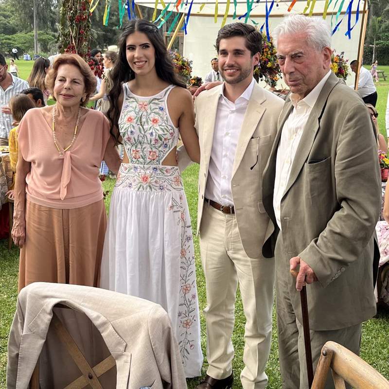 Mario Vargas Llosa y Patricia, juntos en la preboda de su nieta Josefina