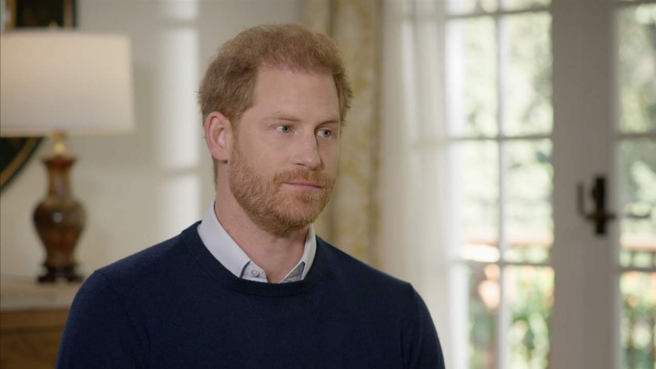 El príncipe Harry vuelve a sacar el hacha contra Carlos III en su última entrevista 