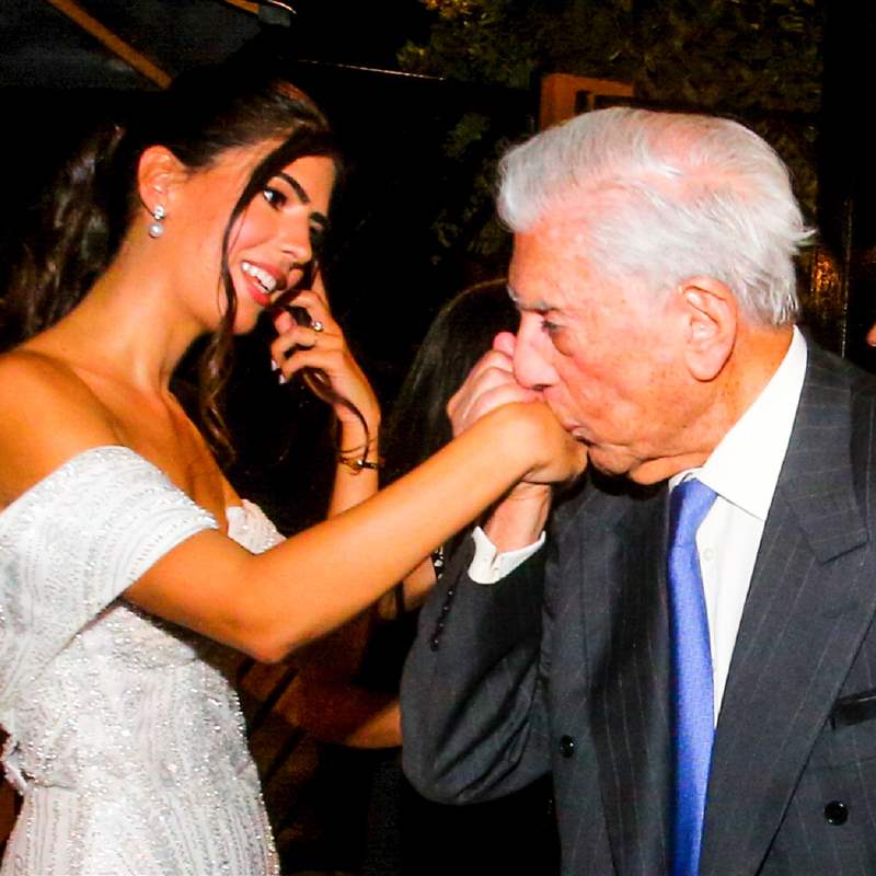 De estilo romántico a su versión más sexy: Los dos impresionantes vestidos de novia de Josefina, nieta de Mario Vargas Llosa