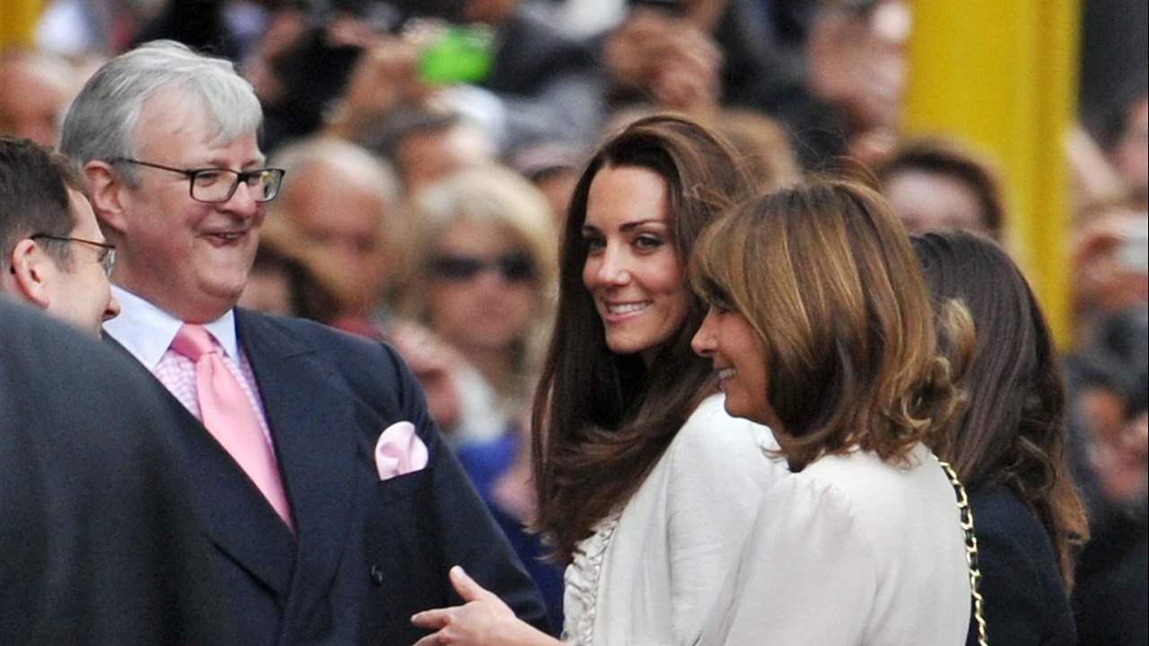 La cara más oculta de Carole Middleton: ¿educó a su hija Kate para ser reina?