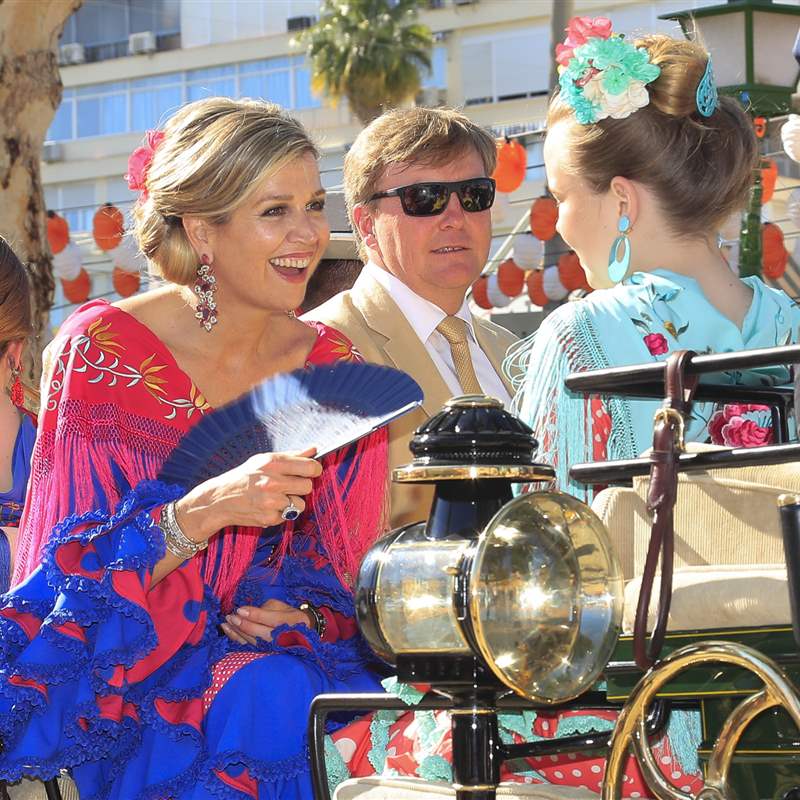 Vestirse de flamenca, una tradición que encanta a las 'royals': de la reina Sofía hasta Máxima de Holanda