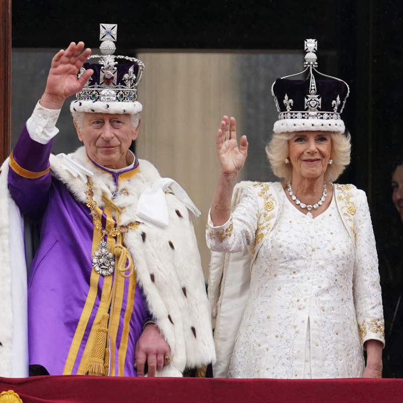 Los reyes Carlos y Camilla protagonizan una imagen para la historia en su Coronación (con dos sonadas ausencias)