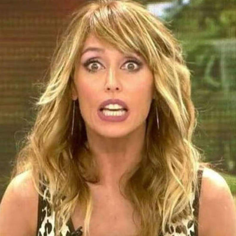 Emma García, con los pelos de punta, revela en pleno directo de 'Fiesta' cuál es su mayor fobia