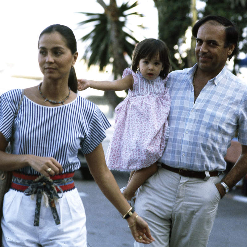 Los marqueses de Griñón con Tamara Falcó, 1983.