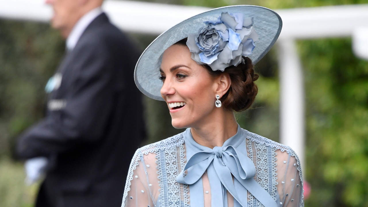 El motivo por el que Kate Middleton tiene que modificar todos sus vestidos y que a la reina Letizia también le pasa