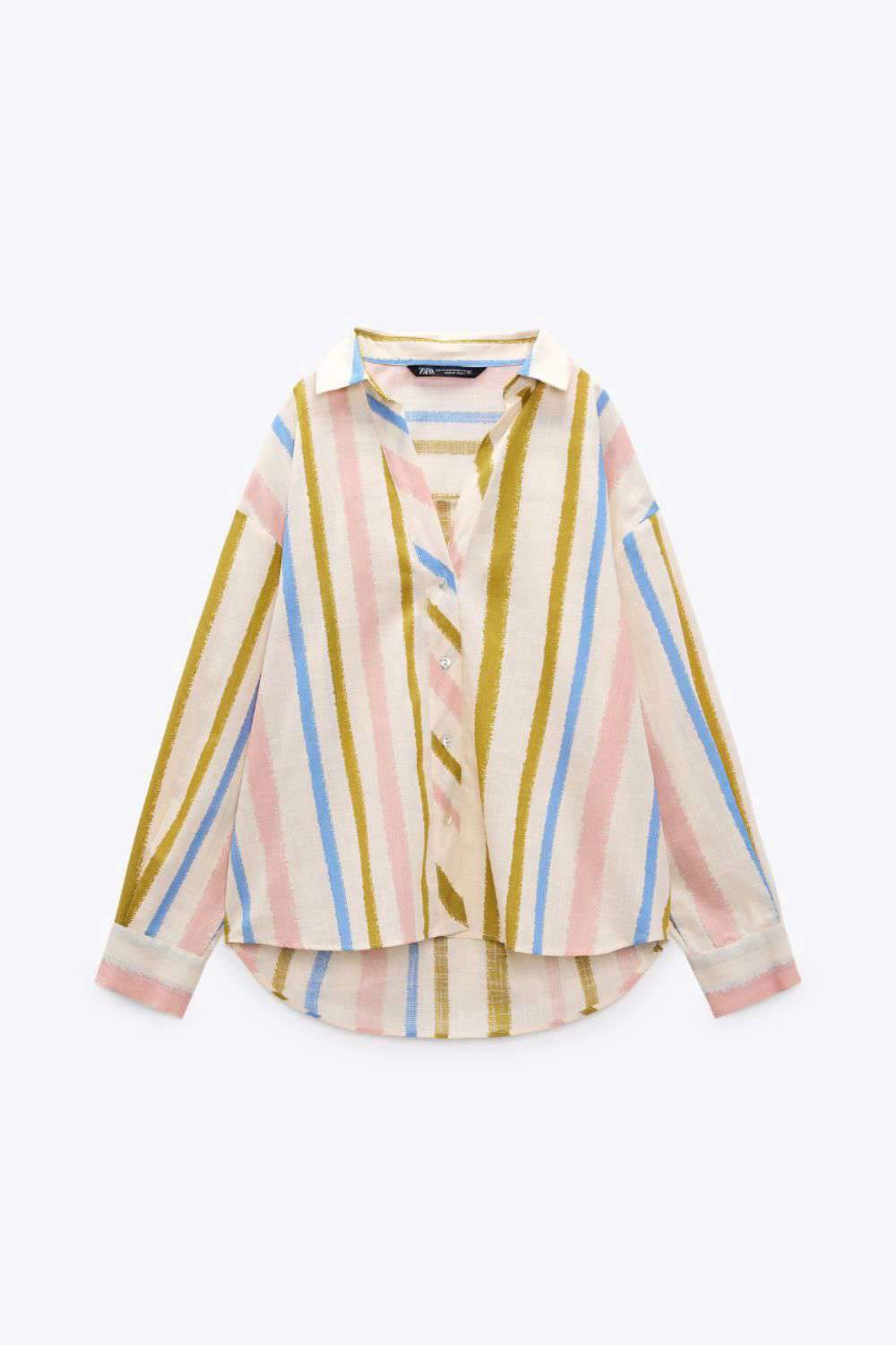 10 blusas para verano de Zara con manga fluida e ideales para llevar con  vaqueros blancos