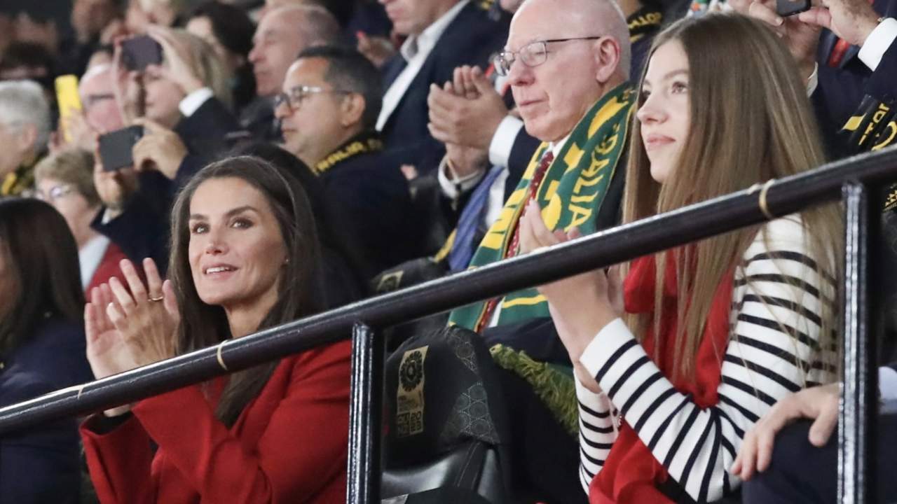 Así ha vivido la infanta Sofía la final del Mundial de fútbol: aplausos, nervios y complicidad con Letizia