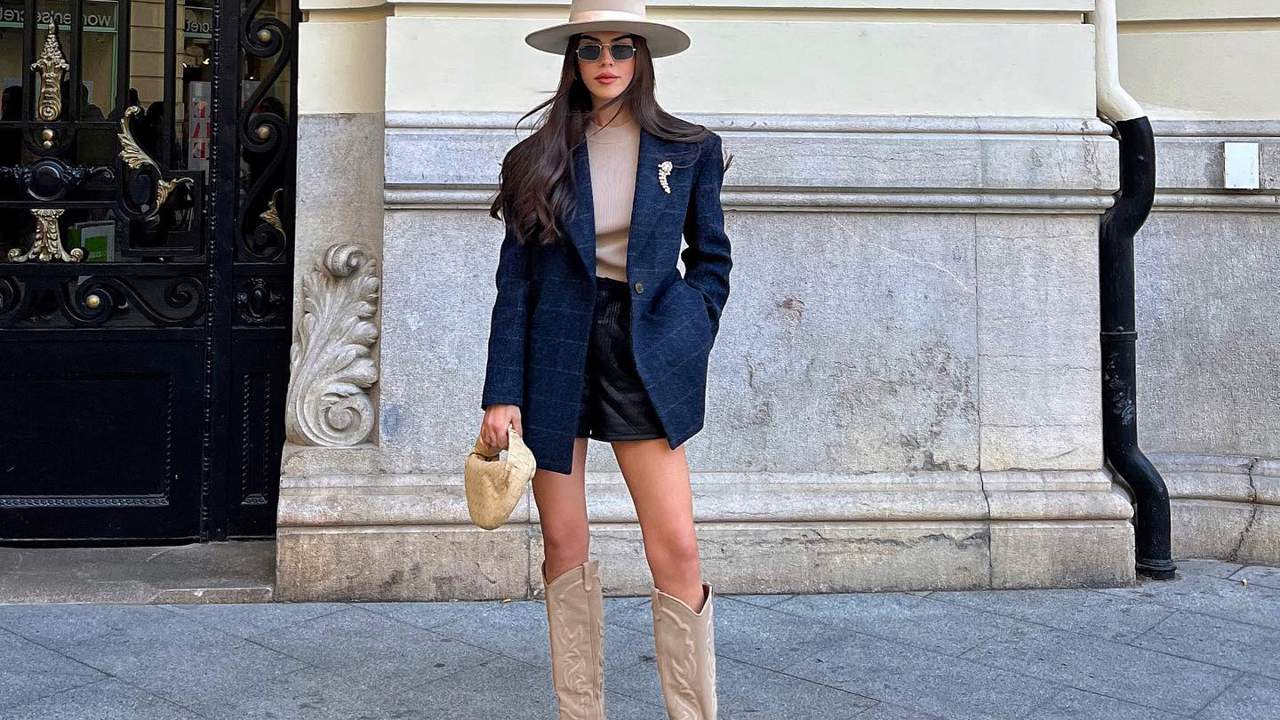 Las botas cowboy de Zara que las expertas en moda agotarán para llevar con jeans y vestidos