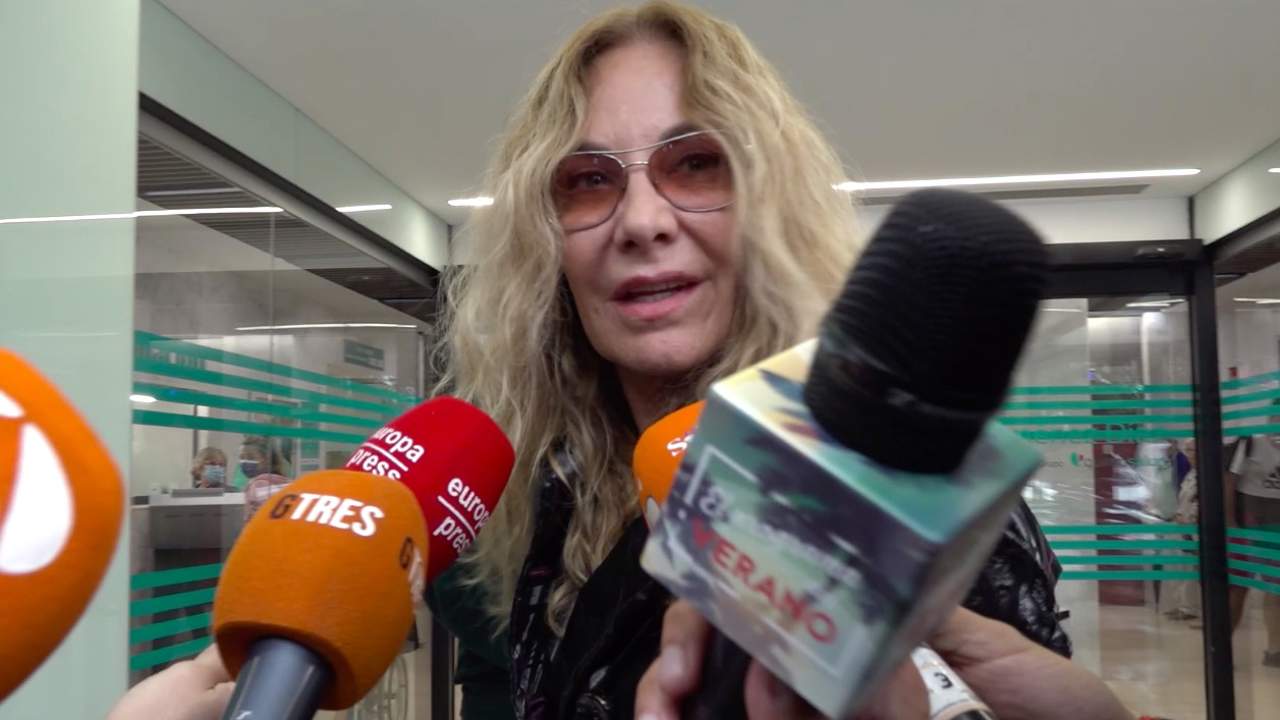 Belén Rodríguez deja de lado sus desavenencias con Carmen Borrego y vuelve a visitar a María Teresa Campos