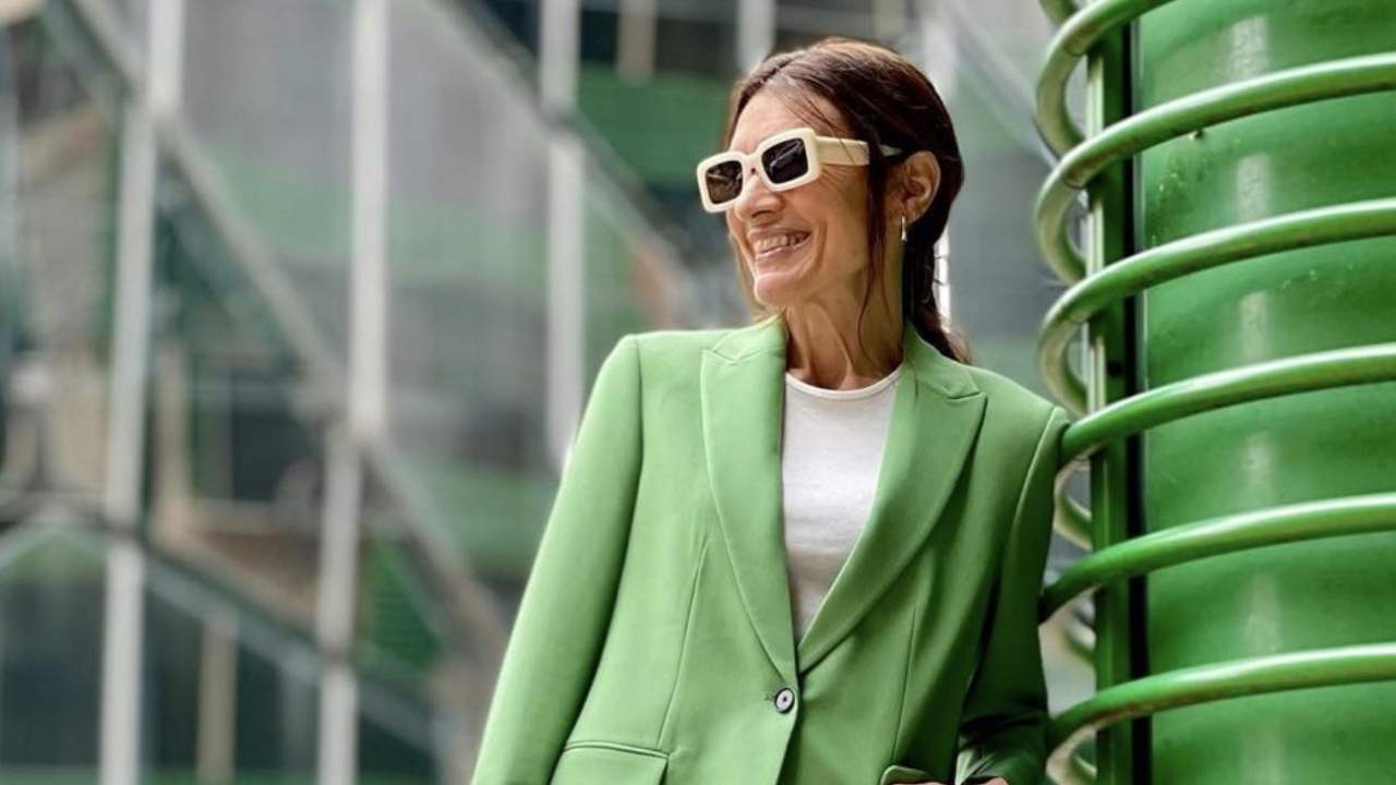 10 blazers elegantes de Zara y Mango para solucionar sin complicaciones todos los looks de otoño