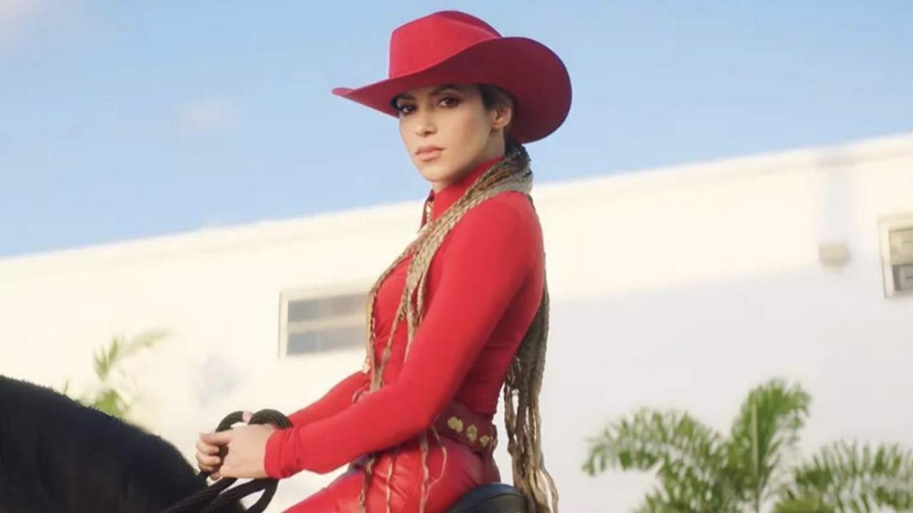 Shakira aviva la polémica en su nueva canción 'El Jefe': carga contra su ex suegro, el padre de Gerard Piqué