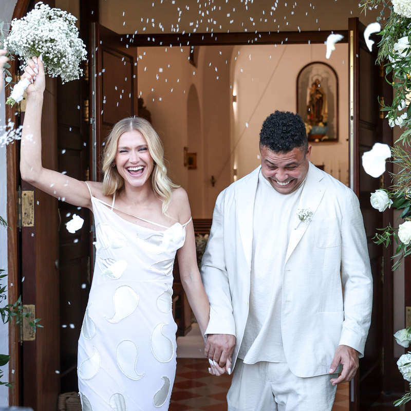 Las imágenes de la romántica boda de Ronaldo Nazario con la modelo Celina Locks en Ibiza
