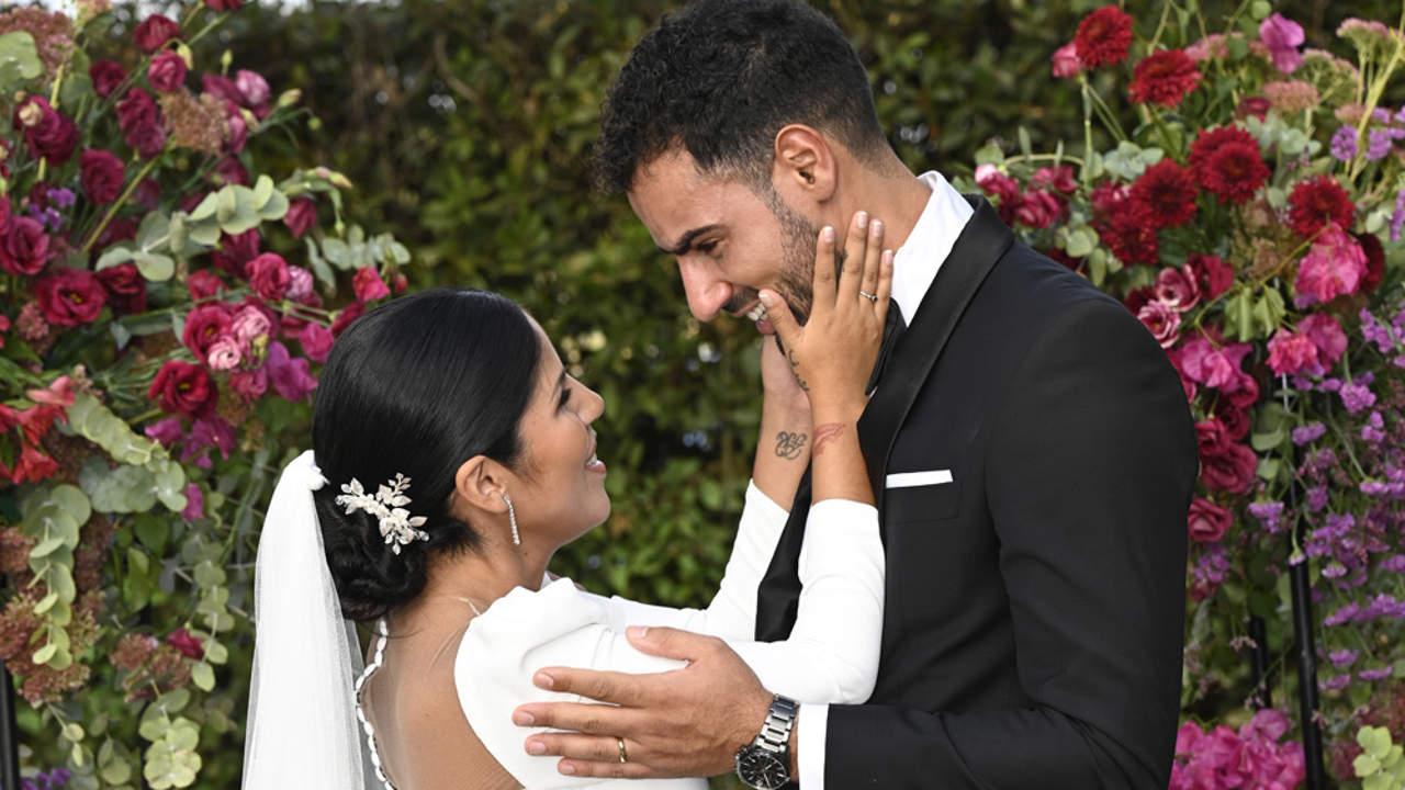 EXCLUSIVA | Sacamos a la luz las fotografías de la boda de Isa Pantoja y Asraf Beno que no se llegaron a publicar