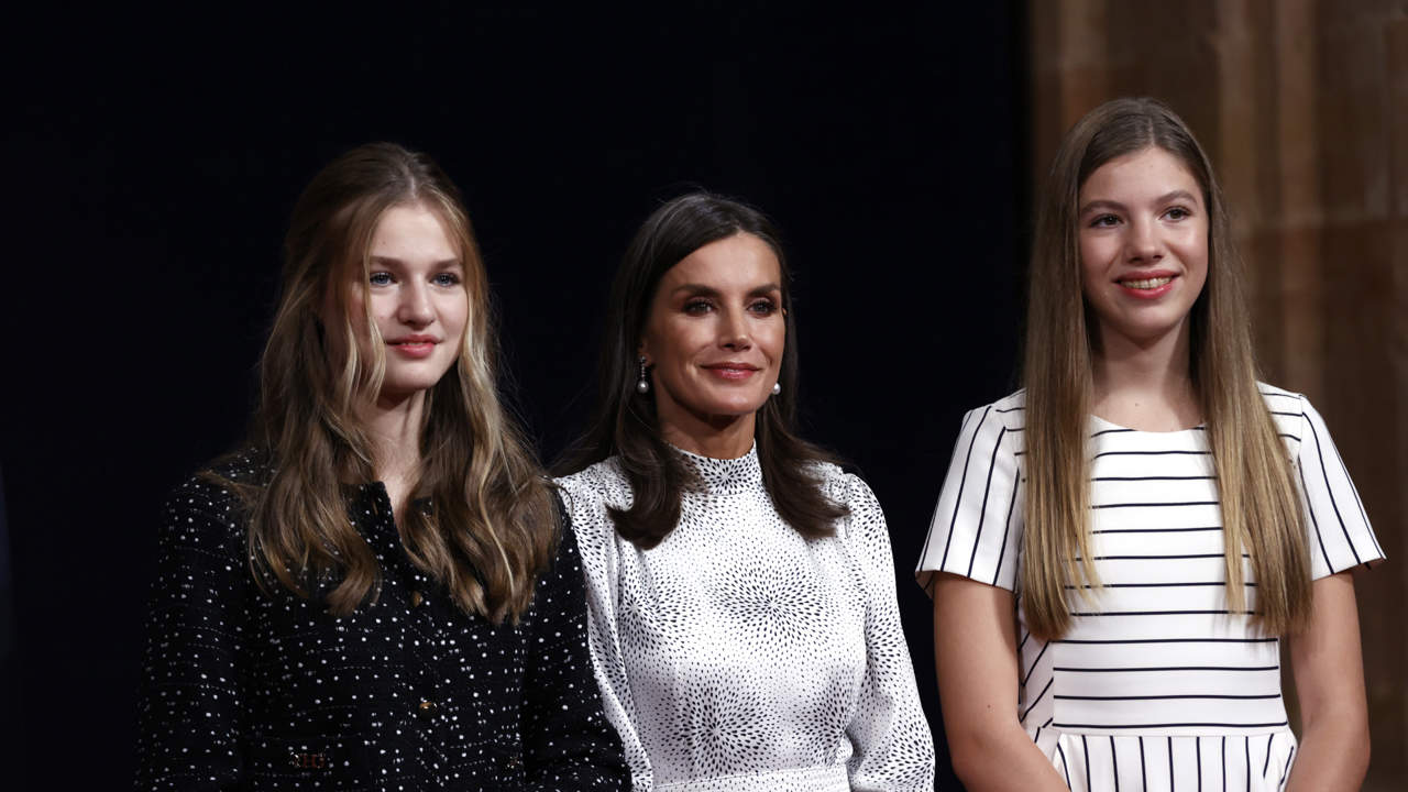 Letizia, Sofía y Leonor: la verdadera dieta que sigue la reina y que impone a sus hijas
